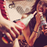 Coca-Cola apuesta en esta nueva campaña por promocionar todas sus sub-marcas en una sola campaña.